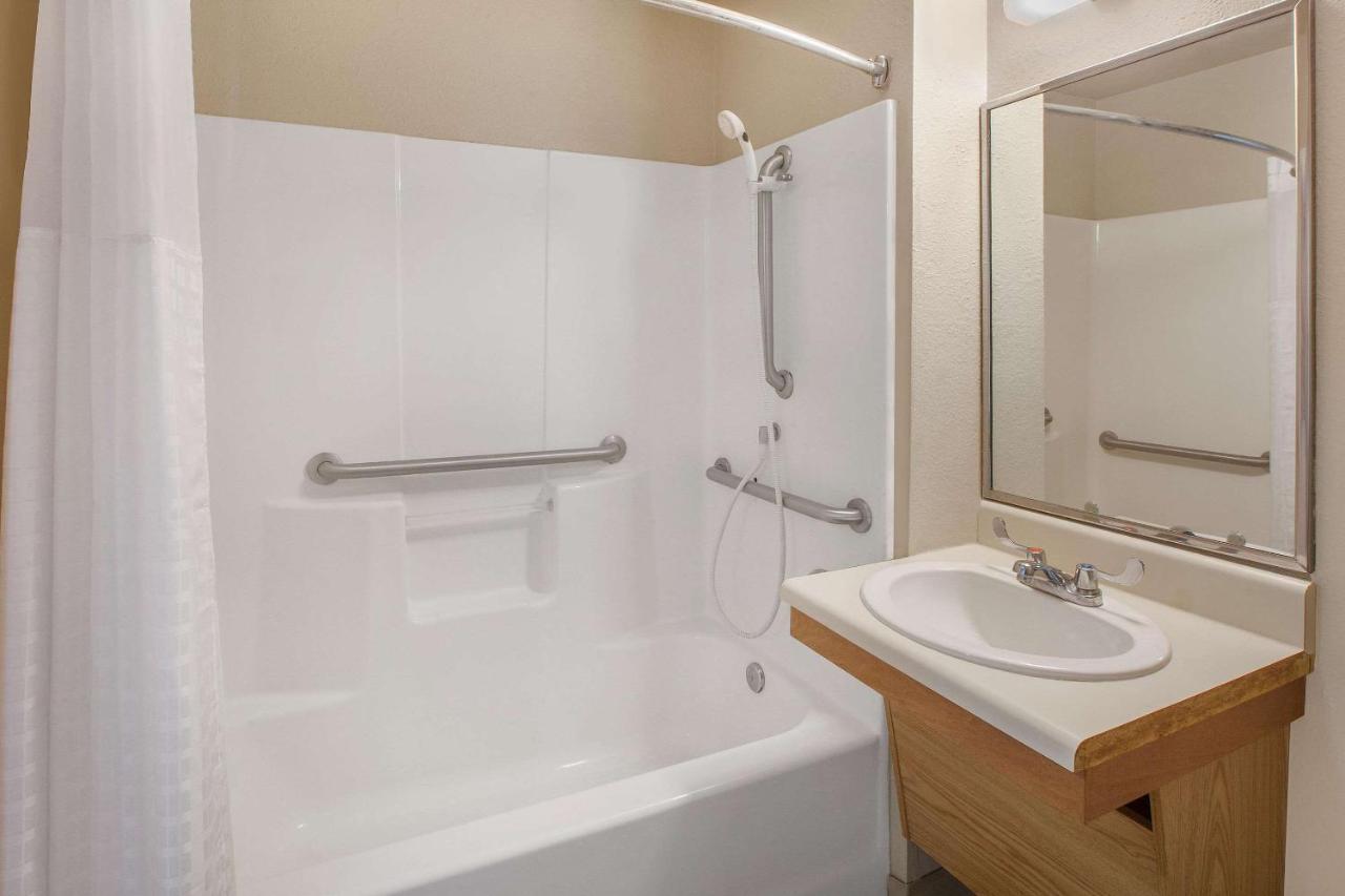 Woodspring Suites Waco Near University Εξωτερικό φωτογραφία
